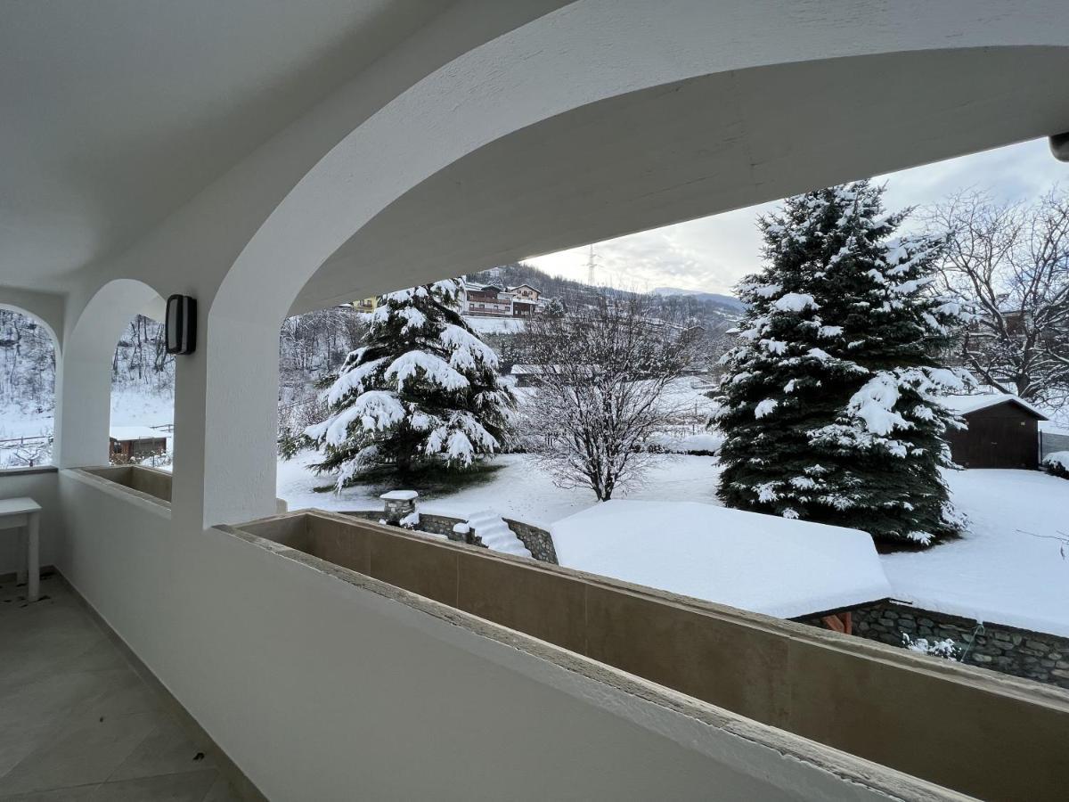 Casa Palmi - Appartamento In Villa Aosta Exterior foto